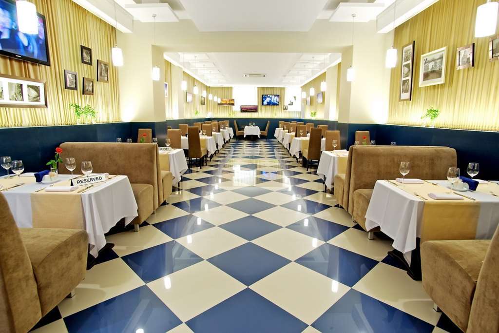 โรงแรมทีทราลนี Zaporizhia ร้านอาหาร รูปภาพ
